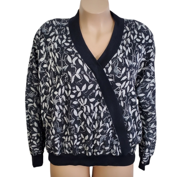 Eccotoo Sweater Womens Plus 3X Black & White Floral Faux Wrap Vintage ~Pre-Owned - Picture 2 of 9